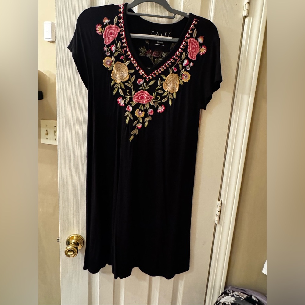 Calle Black Top with Floral Embroidery